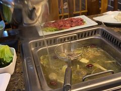 -乡土黄·鲜牛肉火锅·小龙虾(兴业街店)
