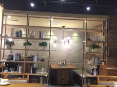 大堂-小城粥道·海胆鲜虾粥(解放广场店)