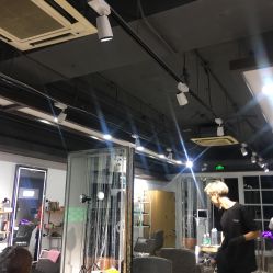 大厅-欧意风尚·烫染·接发