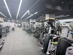 -VLines耀能运动24小时·月付制健身(京广桥店)