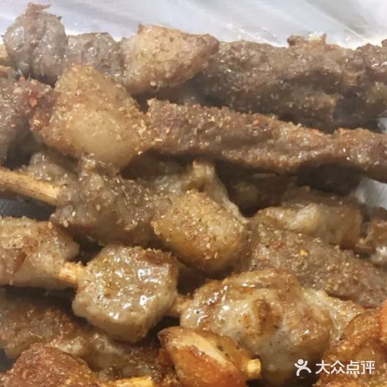 满丰宏东北菜馆东北烧烤