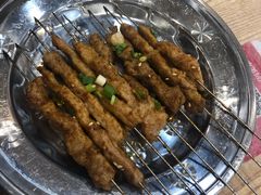 猪肉串-江城燕子大排档(江汉路步行街店)