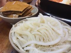 -四小区火锅·巷子里的重庆火锅(花照壁店)