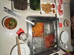 -海底捞火锅鲜切牛肉主题店(长寿路店)