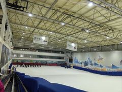 -乔波室内滑雪场