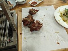-欢乐牧人蒙古炭烤羊腿(四平路店)