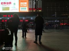 -上海站南广场-停车场