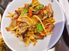 -富正毅三下锅·湘西韵味(天门山索道店)