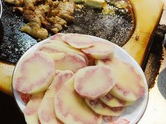 七彩土豆-阿昌白族石板烧(大理古城店)