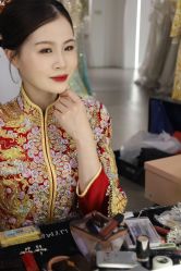 -艾米丽婚纱礼服