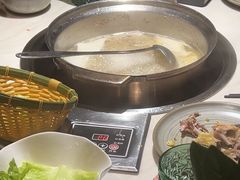 -喃喃椰·糟粕醋·椰子鸡火锅(七堡花园店)