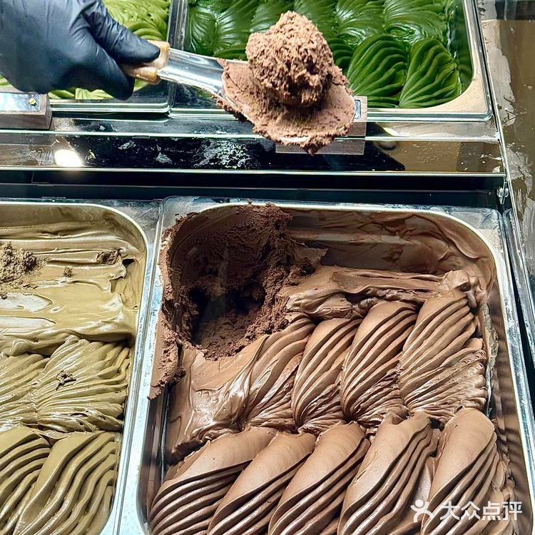 挑战九十葉最浓抹茶！一口气吃完四款我竟然