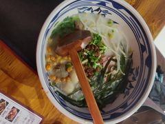 -胡大怪手工酸辣粉(安亭店)