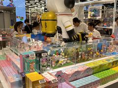 -泡泡玛特POPMART(侨福芳草地店)