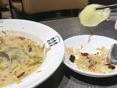 -渔语鱼新川菜Bistro(万象天地店)