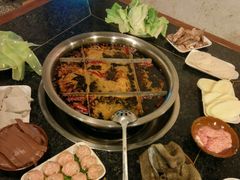 -邓莽子老火锅(中兴路总店)