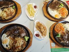 -豪享来中西餐厅(延安东路店)