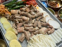 -金一味烤肉餐厅(新首尔旗舰店)