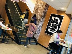 -麦当劳(百联西郊购物中心店)
