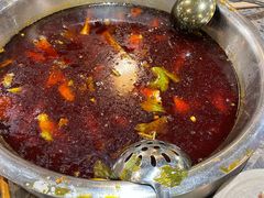 全红味锅底-肖肖酸萝卜鱼火锅(总店)