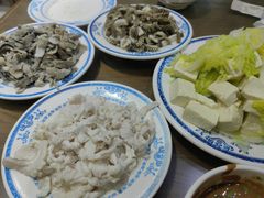 白菜豆腐粉丝-老爆肚满五香烧牛羊肉