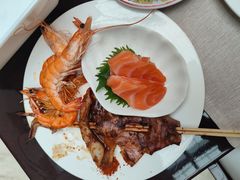 鲜三文鱼-朗丽兹自助餐厅