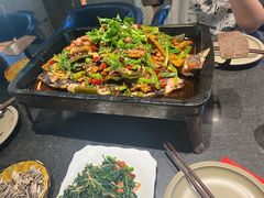-俏巴妹烤鱼香锅(奥体店)