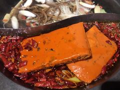 -宽板凳老灶火锅(簋街店)