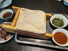 -靠山屯东北农家菜(八龙桥雅苑店)