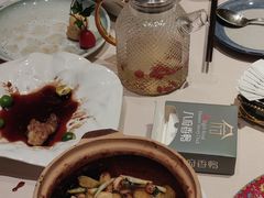 -八府香鸭·啫啫煲(华山路店)