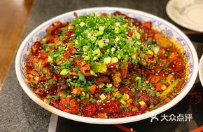 Pork Tail and Eel Stew