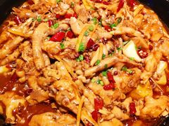 -胖哥俩肉蟹煲(长沙高铁吾悦广场店)