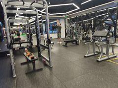 -懒人Club运动健身·运动康复·私教(卓越时代广场店)