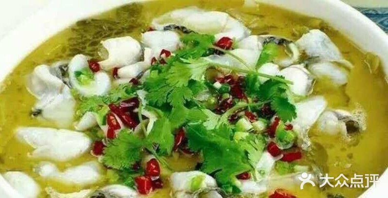 在邮亭就可以吃到正宗的鲫鱼