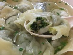 荠菜肉馄饨-潘国仙耳光馄饨(黄家阙路店)