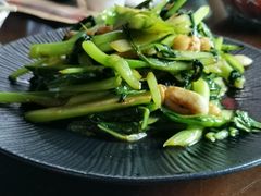 -东口码头·烧鸽子·鱼头泡饼·地方菜(金鹰悦城店)