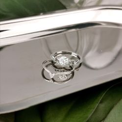 -威德钻石-克拉钻大本营(南京东路店)