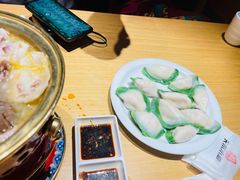 -关东小磨东北菜(上海长风大悦城店)