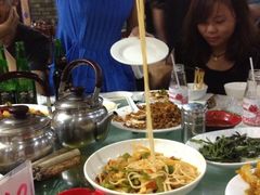 -维吾尔餐厅(宜山路店)