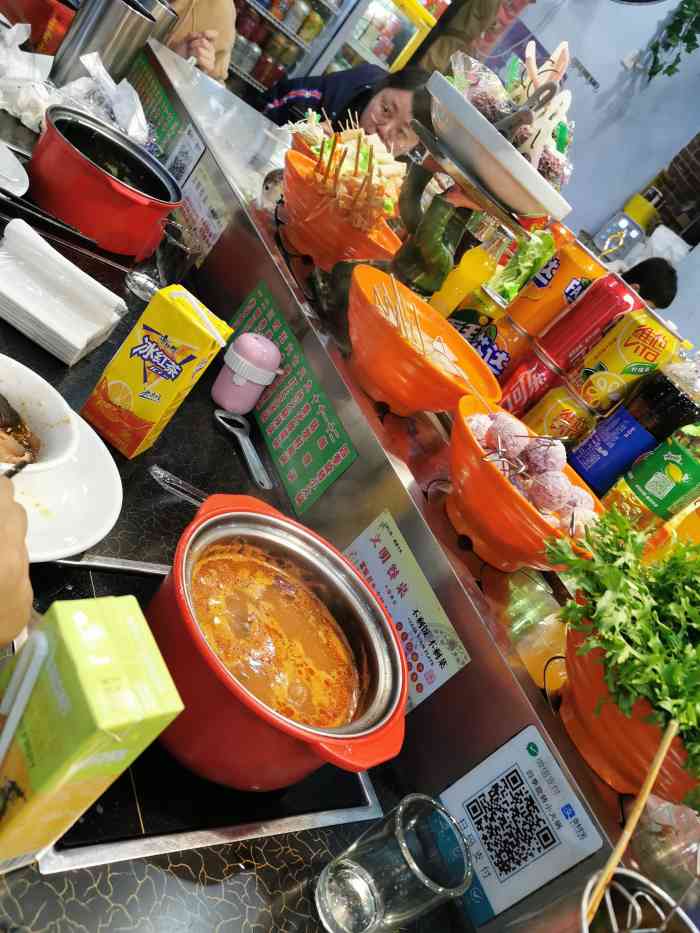 四季旋转小火锅(步行街店)-"这家店在步行街澄江福地,是一家新开店,相