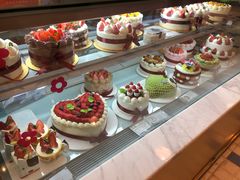 -花花卷卷·鲜食蛋糕(静安久光百货店)