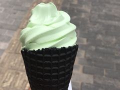 -全家便利店(长江西路店)