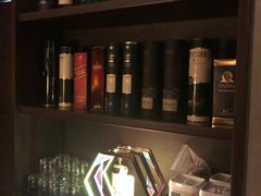 -OX BAR 拉培耶小镇(大连老街店)