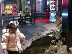 -小天鹅火锅·一线江景洪鼎旗舰店(洪崖洞店)