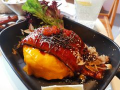 25厘米超长肥嘟鳗鱼饭-猫儿山۰猫主题餐厅