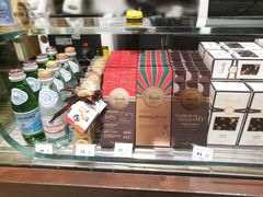 -VENCHI 闻绮(北京国贸商城店)