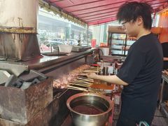 -老街烧烤大排档·地道湖北菜·龙虾馆(汉口火车站店)