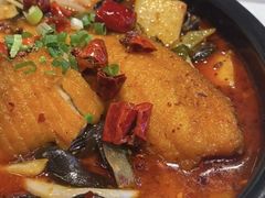 -渝是乎酸菜鱼(龙旗购物中心店)