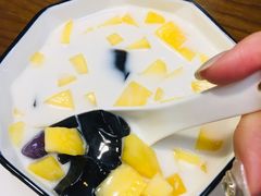芒果烧仙草-大甜九港式甜品(武林店)
