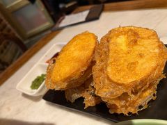 鸡蛋裹炸馒头片-小吊梨汤·北京菜·烤鸭(鸟巢店)